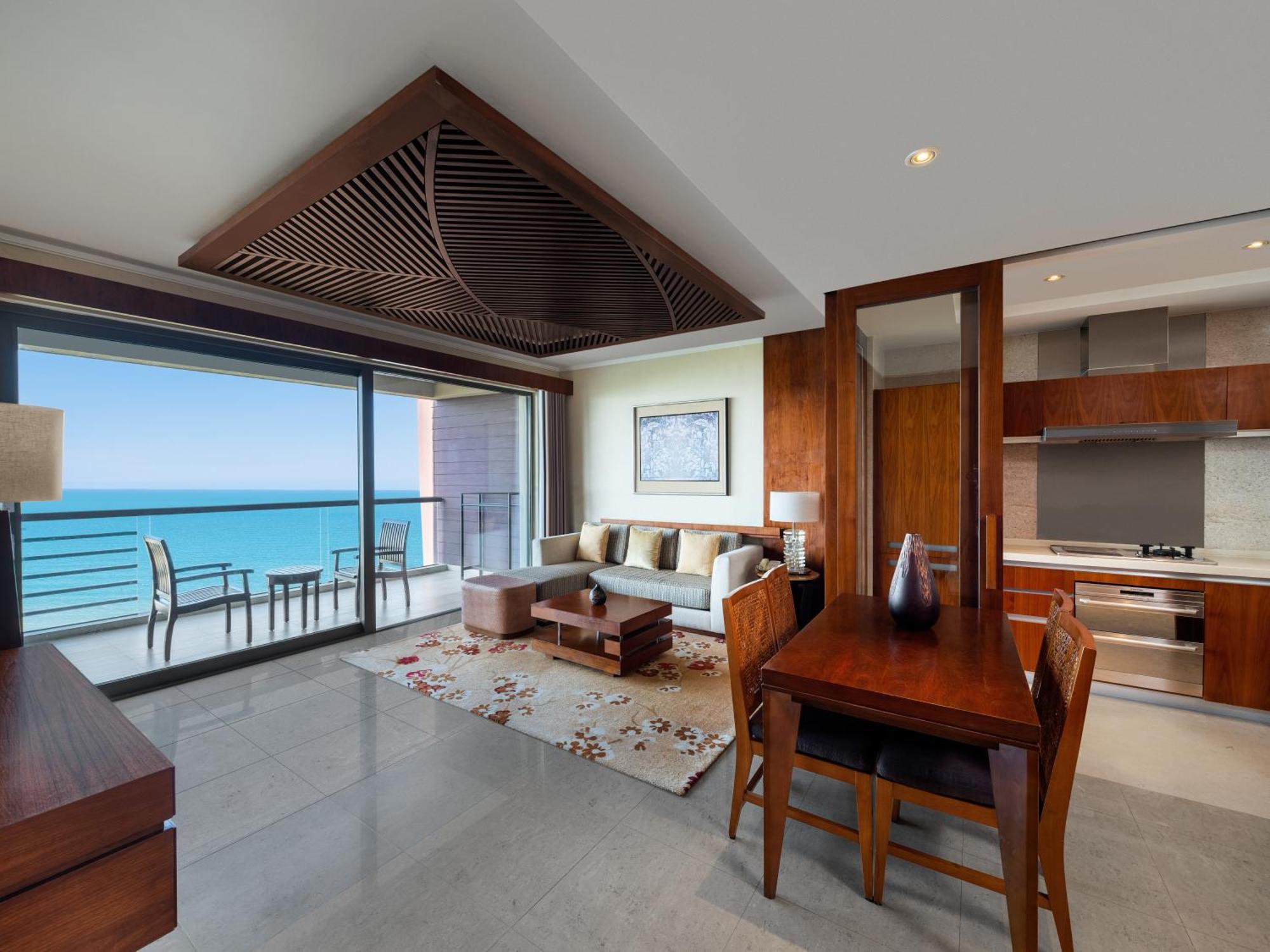 Pullman Oceanview Sanya Bay Resort & Spa Dış mekan fotoğraf